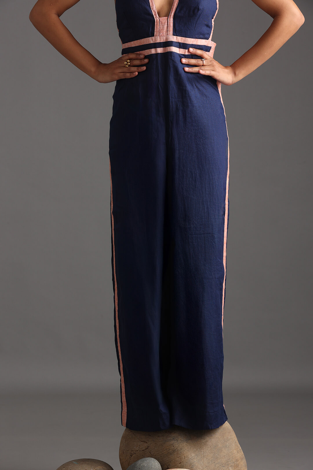ART SUIT - Image 2