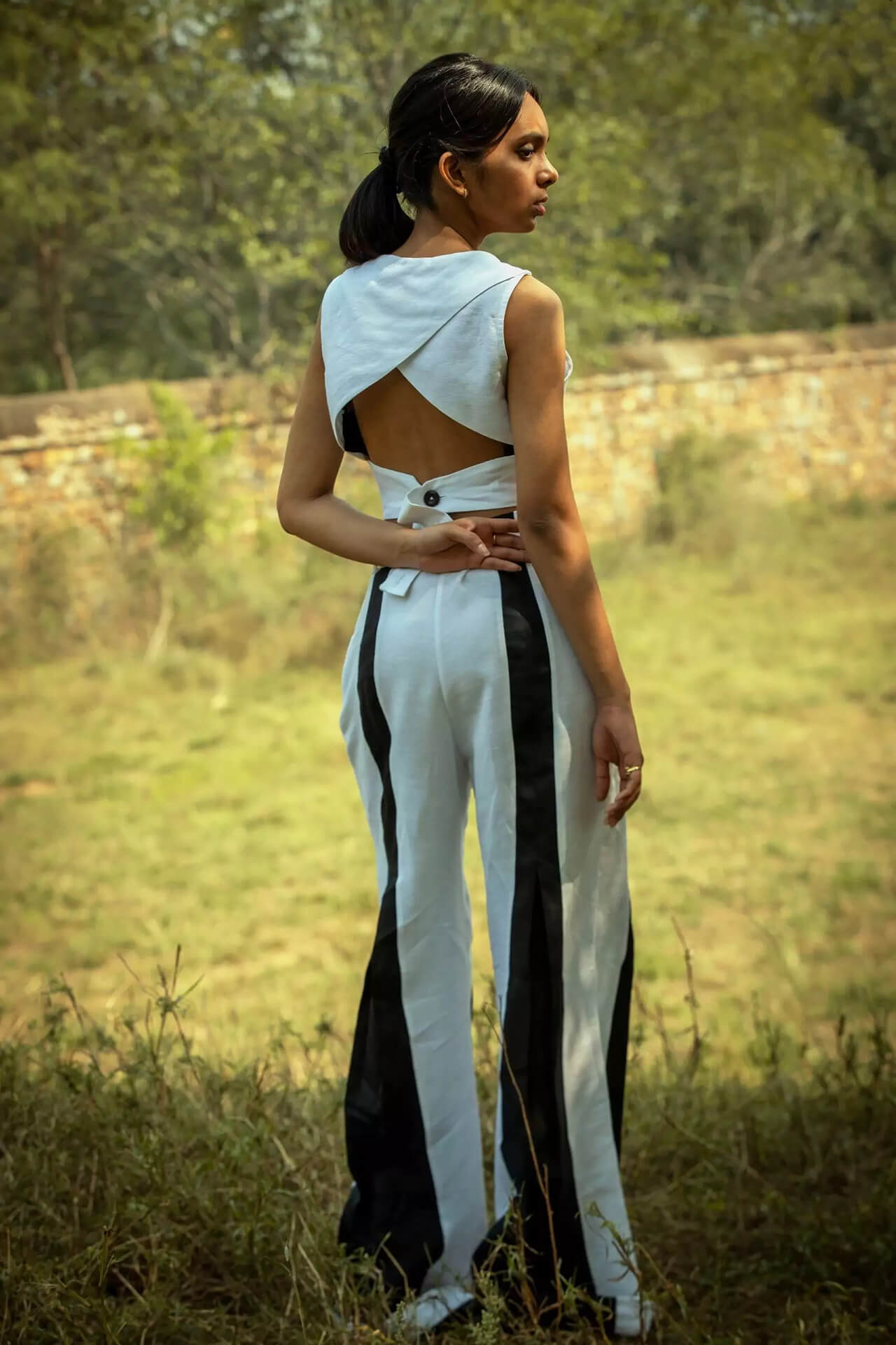 THE PAIR OF CLASS - Image 2